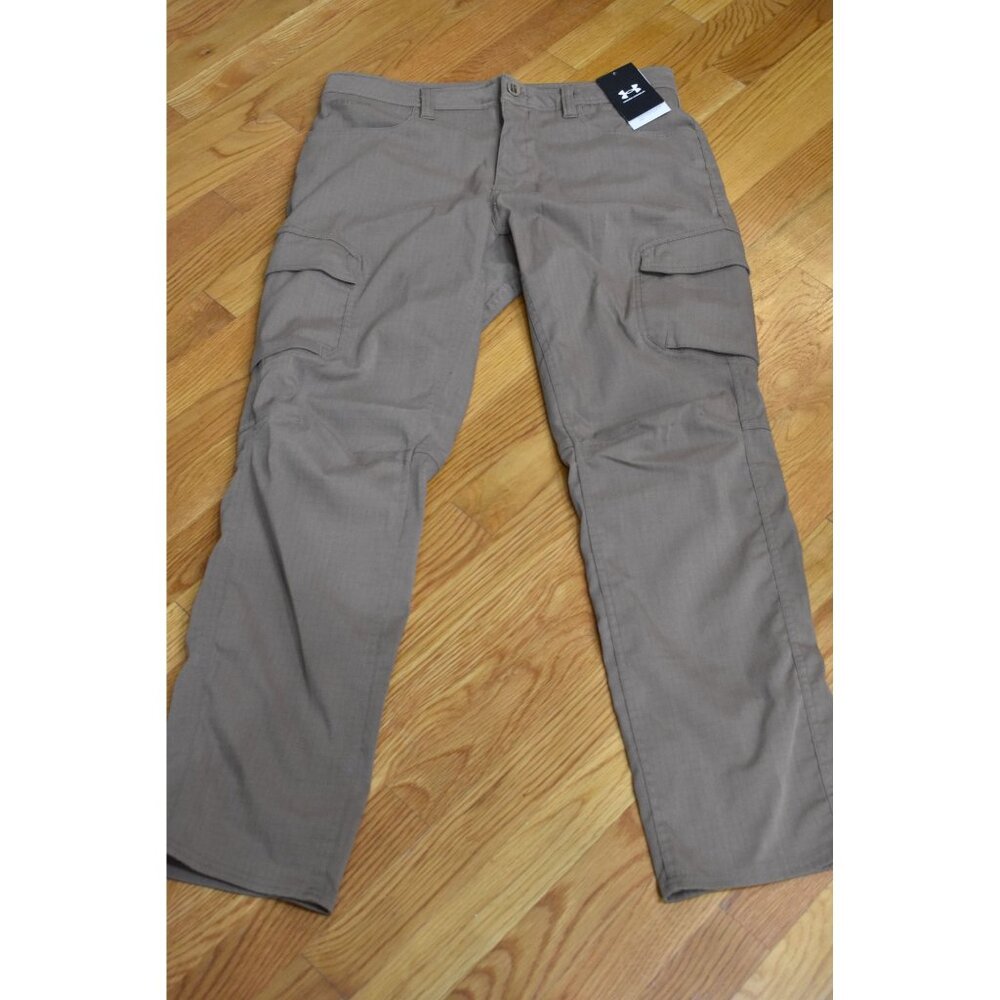 Under Armour Mens Loose Fit Cargo Pants 34/32 Beige